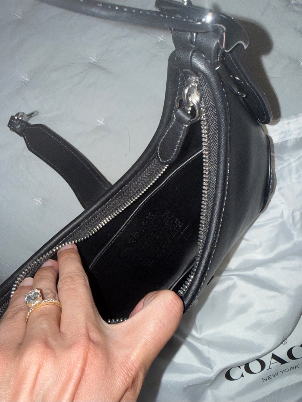 Coach Hobo Shoulder bag - Picture 3 of 4